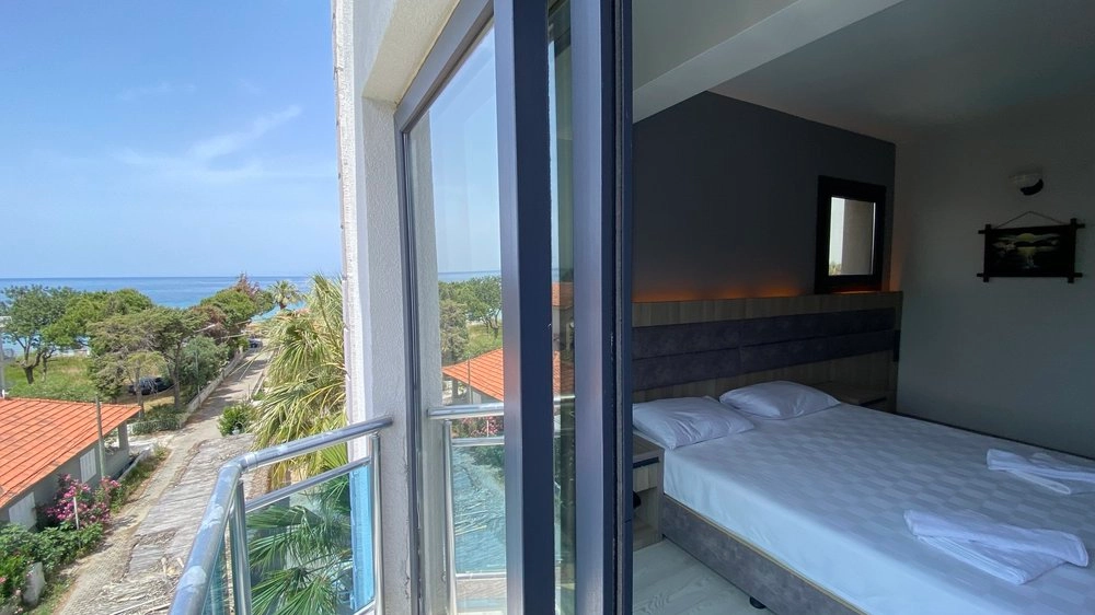 Medos Beach Hotel Standart Oda – Oda Detayları Güzelçamlı